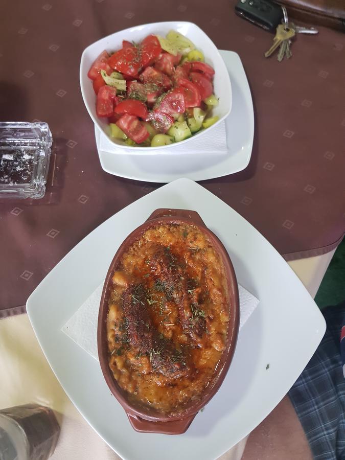 Di Camera Uno Belgrado Buitenkant foto